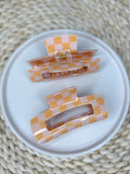 Beachy Check Claw Clip